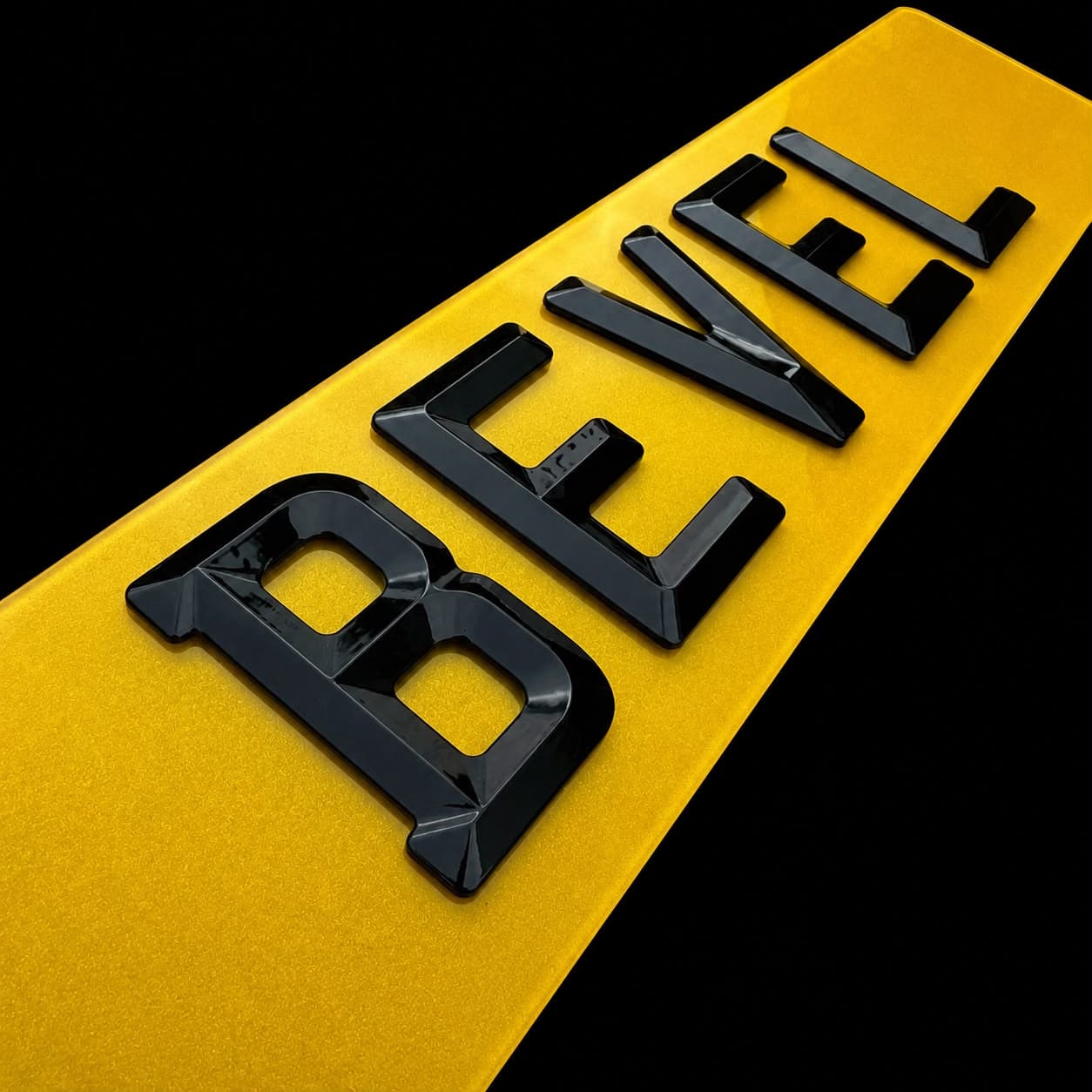 4D Retro Bevel example — image 1 of 2